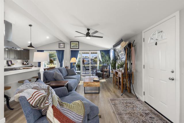 Detail Gallery Image 11 of 57 For 276 N El Camino Real #172,  Oceanside,  CA 92058 - 2 Beds | 2 Baths