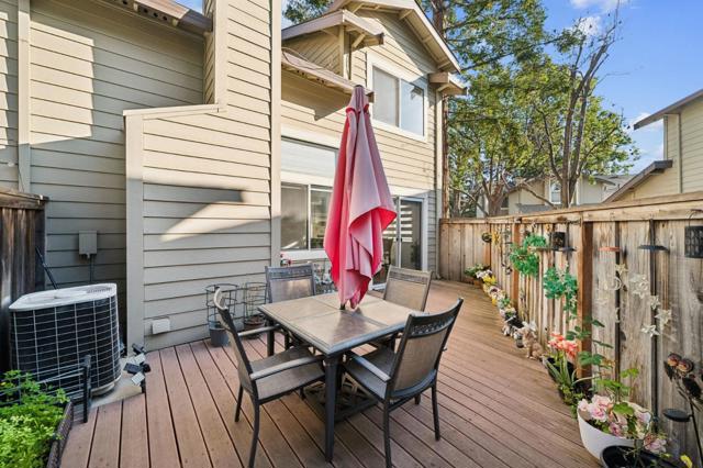 25 Deer Run Circle, San Jose CA: https://media.crmls.org/mediaz/dcc19ecb-78aa-4c43-832d-96343786e46b.jpg