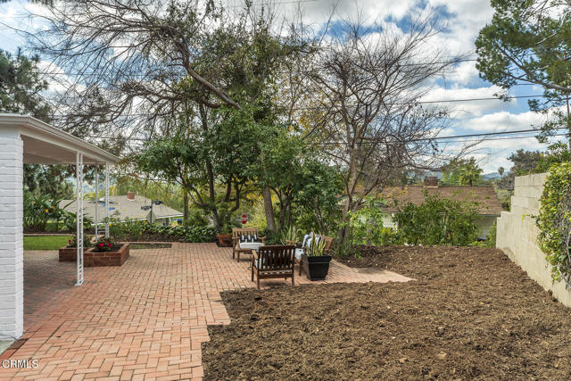 5045 Redwillow Lane, La Canada Flintridge CA: https://media.crmls.org/mediaz/dcc32fd6-b173-42e5-8449-d98a2b844ba7.jpg