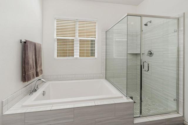 461 Paseo Del Corazon, Palm Desert CA: https://media.crmls.org/mediaz/dcc4b017-e563-4a0f-9ad1-28215f823e4f.jpg