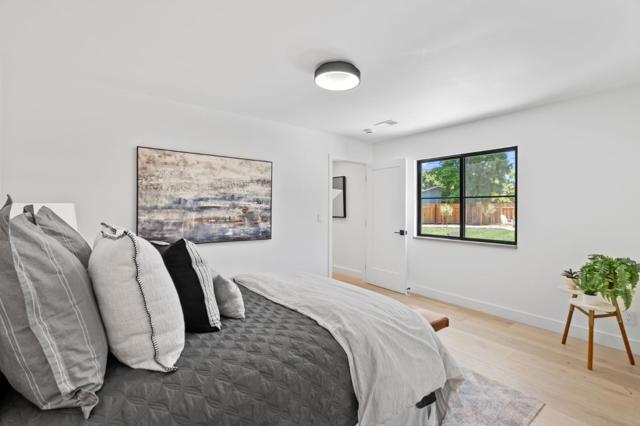 2330 Sierra Court, Palo Alto CA: https://media.crmls.org/mediaz/dcc52aca-0436-4f00-b7a5-ae83c2569903.jpg