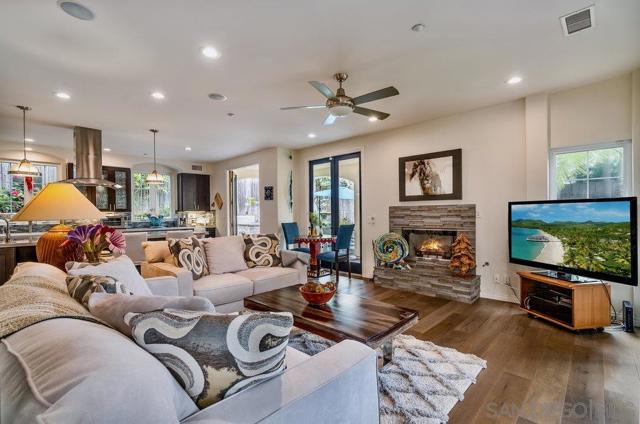 265 Sanford Street, Encinitas CA: https://media.crmls.org/mediaz/dcc561fa-ee7b-491d-b389-92d42d31dd3e.jpg