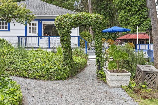 620 El Salto Drive, Capitola CA: https://media.crmls.org/mediaz/dcc6866b-df21-46e6-8382-10d889286ab9.jpg