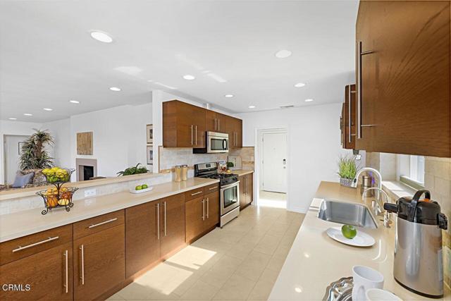 Detail Gallery Image 11 of 31 For 1191 E Loma Alta Dr. Dr, Altadena,  CA 91001 - 4 Beds | 3 Baths