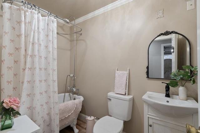 22 Heiner Road, Watsonville CA: https://media.crmls.org/mediaz/dcc6e99a-202d-40c3-a51f-e07f611c9ca8.jpg