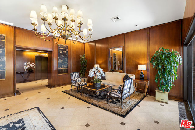 10550 Wilshire Boulevard, Los Angeles CA: https://media.crmls.org/mediaz/dcc7e97e-c7bb-4a95-846b-d94389a5a300.jpg
