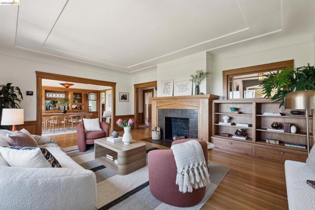 Image 14 of 60 For 938 San Benito Rd