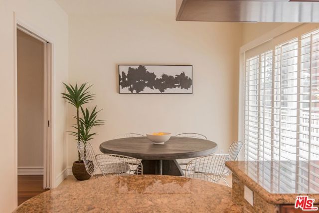 1747 S Barrington Avenue, Los Angeles CA: https://media.crmls.org/mediaz/dcc81382-82f7-4845-91fa-94da1349a36f.jpg