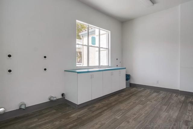3534 Caminito El Rincon, San Diego CA: https://media.crmls.org/mediaz/dcc8cd6d-6dfa-4bf3-b883-6d8b9366d1a1.jpg