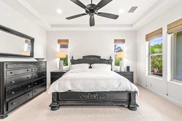 76158 Via Montelena, Indian Wells CA: https://media.crmls.org/mediaz/dcca1528-7808-42d3-be1d-19ac0b828e89.jpg