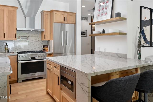 Detail Gallery Image 29 of 73 For 10747 Valleyheart Dr, Studio City,  CA 91604 - 4 Beds | 3 Baths