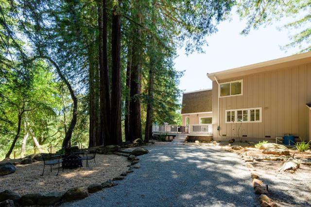16089 Redwood Lodge Road, Los Gatos CA: https://media.crmls.org/mediaz/dccaa85f-fb5c-4a76-ae12-92544f30d74e.jpg