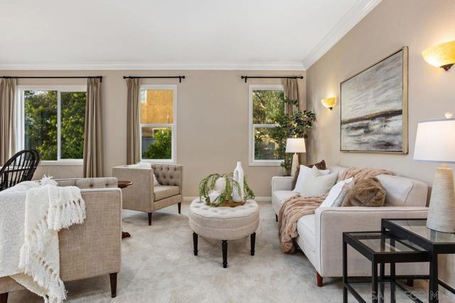 914 Lantana Ct, San Marcos CA: https://media.crmls.org/mediaz/dccaee85-0a58-4409-8c0f-243141b46a79.jpg