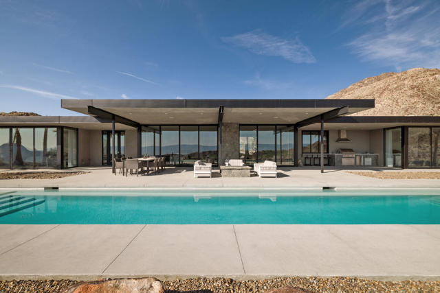 71270 Oasis Trail, Palm Desert CA: https://media.crmls.org/mediaz/dccc46e6-1a3c-4d67-a06b-29372a2775fb.jpg