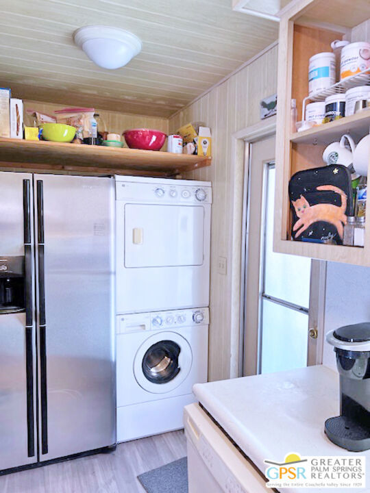 272 Araby Street, Palm Springs CA: https://media.crmls.org/mediaz/dccd0b36-6189-4565-ac91-932af8670bf1.jpg