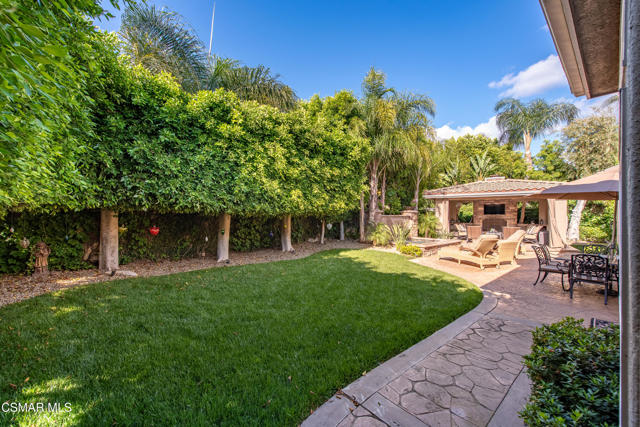 48 Golden Glen Drive, Simi Valley CA: https://media.crmls.org/mediaz/dccd5d2b-9044-40d1-a055-cd80f0d41e70.jpg