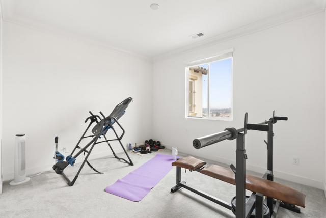 1409 Apex Place, Escondido CA: https://media.crmls.org/mediaz/dccfde20-fe80-43c1-a719-a1d634c0f06d.jpg