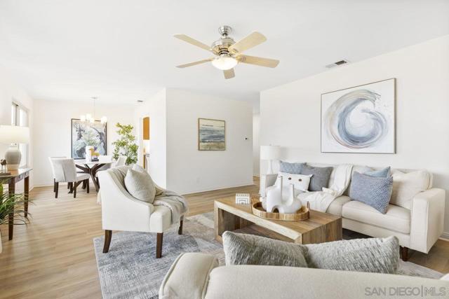 4469 Albatross Way, Oceanside CA: https://media.crmls.org/mediaz/dcd0430b-c2cb-4714-a188-f810bcc4e359.jpg
