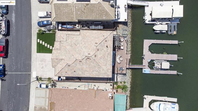 2012 Windward Pt, Discovery Bay CA: https://media.crmls.org/mediaz/dcd05502-751e-4201-b20c-f6e5525f1cb3.jpg