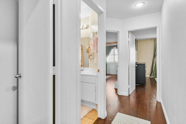 Detail Gallery Image 20 of 42 For 1459 Claude Ln #4,  Chula Vista,  CA 91913 - 3 Beds | 2/1 Baths