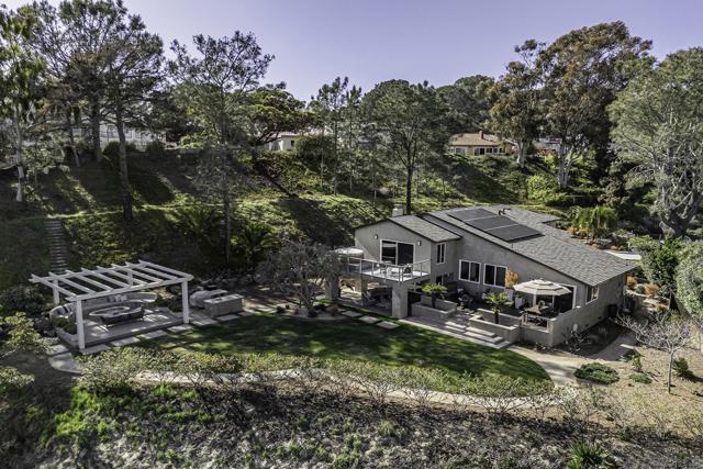 12902 Biscayne Cove, Del Mar CA: https://media.crmls.org/mediaz/dcd0ab5a-6089-45c6-9c25-b77203cc03db.jpg