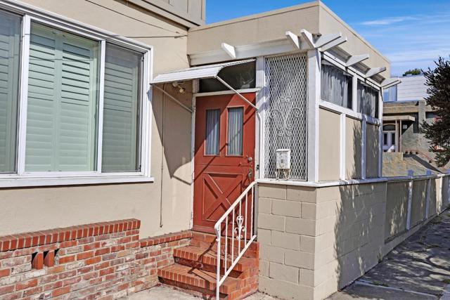 200 Cayuga Avenue, San Francisco CA: https://media.crmls.org/mediaz/dcd1f5b3-a104-45c1-a1c7-ed9de1495ef9.jpg