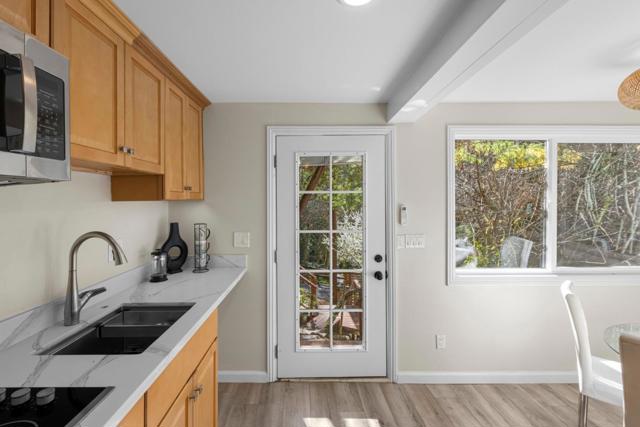 19495 Beardsley Road, Los Gatos CA: https://media.crmls.org/mediaz/dcd22880-dce5-4175-bd5d-05362b529aa0.jpg