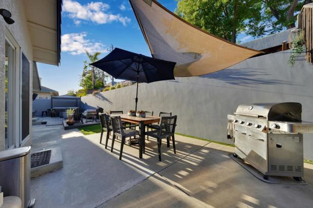 865 Valley Oak Drive, Hollister CA: https://media.crmls.org/mediaz/dcd2c178-d7ef-4663-99d4-b5f1cf2563fd.jpg
