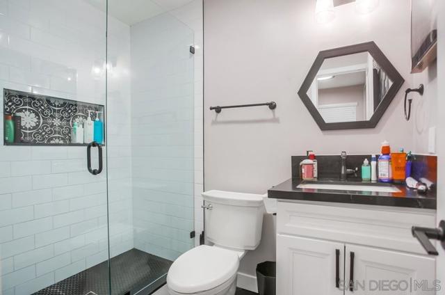 2035 Camino Cantera, Vista CA: https://media.crmls.org/mediaz/dcd3a0f9-dad3-4312-a163-c4d44e56dc24.jpg