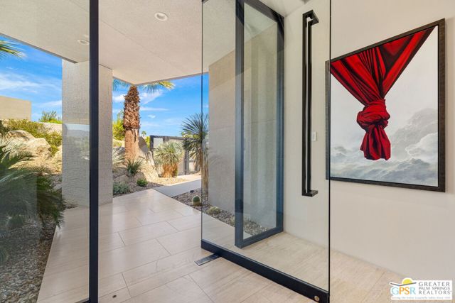 1 Sterling Ridge Drive, Rancho Mirage CA: https://media.crmls.org/mediaz/dcd471c8-d400-45ad-9b1b-fb212d93c9e5.jpg