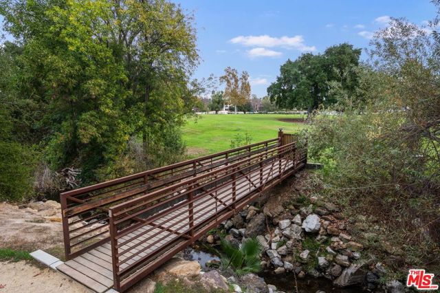 4732 Park Granada, Calabasas CA: https://media.crmls.org/mediaz/dcd4db77-0548-400c-a223-ff49685ac6ed.jpg