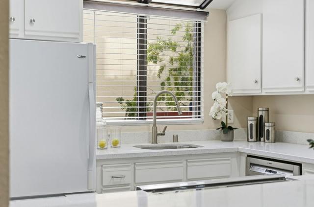 153 California Avenue, Palo Alto CA: https://media.crmls.org/mediaz/dcd605d6-1f41-48e5-9bfb-9cfdbb45c6c0.jpg