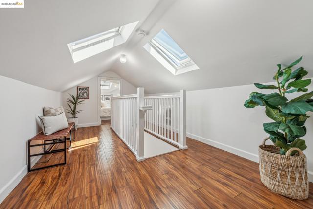 803 Evelyn Ave, Albany CA: https://media.crmls.org/mediaz/dcd72774-d85f-40af-9f24-9e80ac2a5f9f.jpg