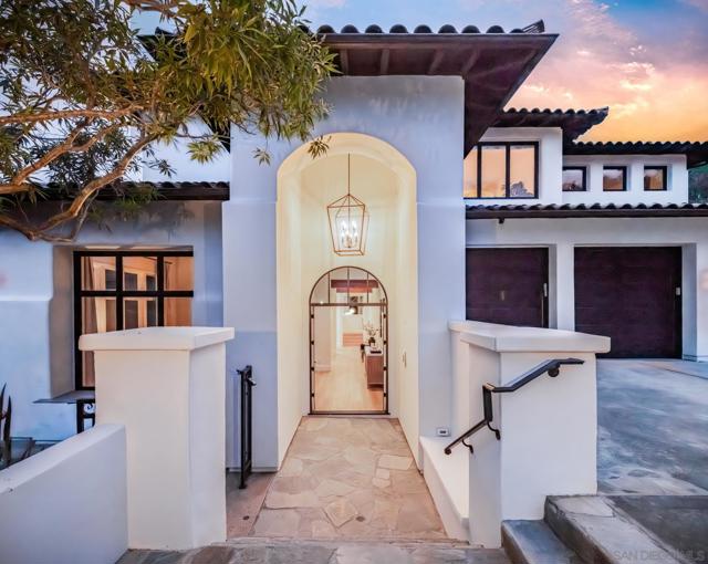 2815 Santa Fe Vista Ct, Encinitas CA: https://media.crmls.org/mediaz/dcd99e3d-7ed9-41cf-ab40-0652f7547e5d.jpg