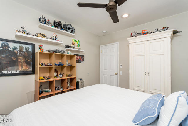 4841 Hill Street, La Canada Flintridge CA: https://media.crmls.org/mediaz/dcdc47e2-2fb7-48b1-b1f9-d51ce9658311.jpg