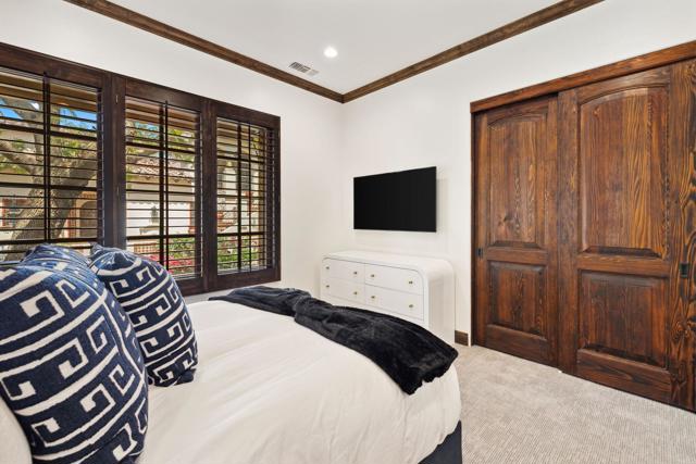 52345 Via Castile, La Quinta CA: https://media.crmls.org/mediaz/dcdd1d61-9db2-44f3-88c0-e2c9a90f7b16.jpg