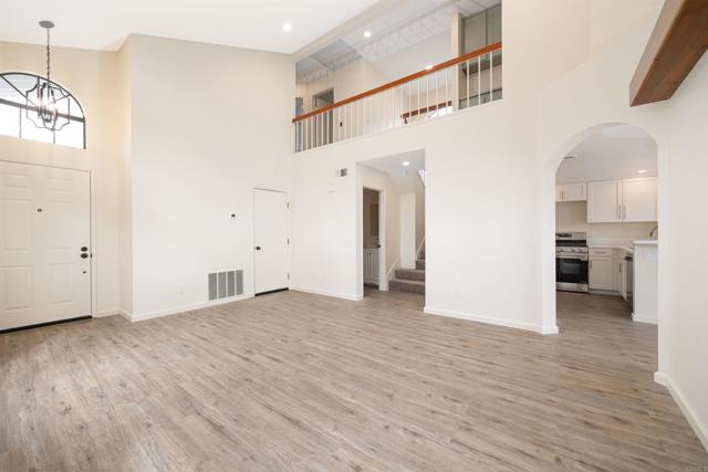 Detail Gallery Image 4 of 34 For 2369 Ravenwood Dr, Lemon Grove,  CA 91945 - 3 Beds | 2/1 Baths