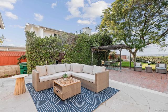 5161 Dorman Dr, San Diego CA: https://media.crmls.org/mediaz/dcddcf07-3ab0-47e4-bcc4-9496f0a266f9.jpg