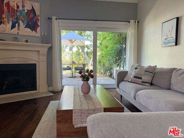 31007 Minute Man Way, Westlake Village CA: https://media.crmls.org/mediaz/dcde3a5f-b348-47b0-b68d-258863c141b9.jpg