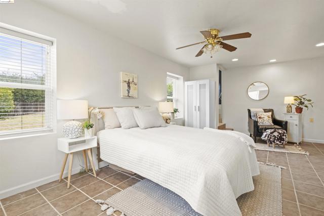 Image 31 of 41 For 7512 Sunkist Dr
