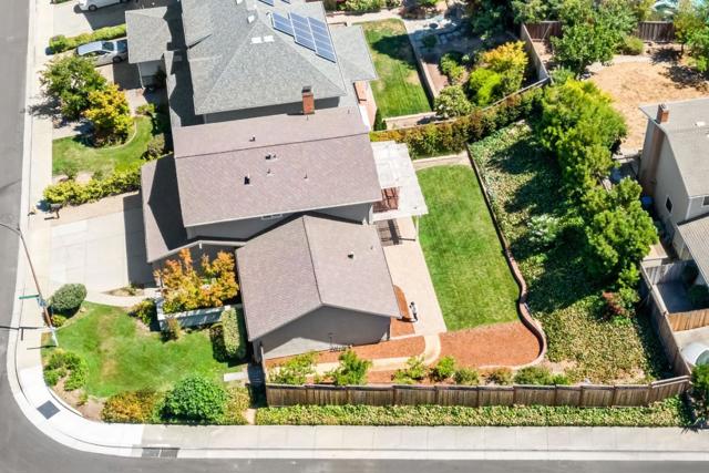 6561 Skyfarm Drive, San Jose CA: https://media.crmls.org/mediaz/dce00606-8f62-4be8-bcff-56094e77a3af.jpg
