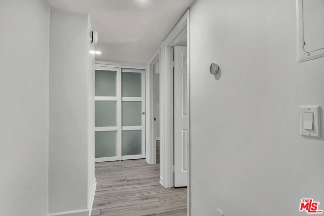 8600 Tuscany Avenue, Playa del Rey CA: https://media.crmls.org/mediaz/dce00a17-f6a7-42cf-ad65-553600eb4108.jpg