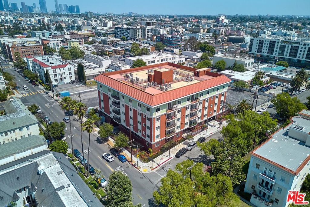 944 S Serrano Avenue #406