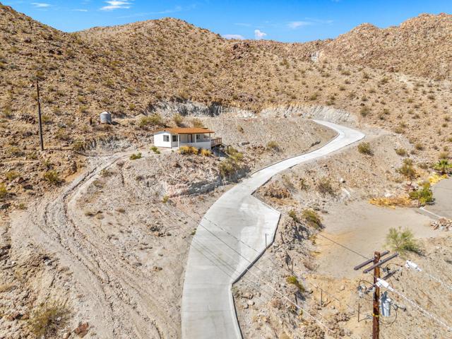 71105 Cholla Way, Palm Desert CA: https://media.crmls.org/mediaz/dce08714-ae39-4ff6-8369-5d099cfaf658.jpg