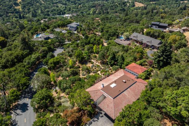 165 Golden Oak Drive, Portola Valley CA: https://media.crmls.org/mediaz/dce12f05-8b88-4b6d-93bc-0a3b13658ebc.jpg