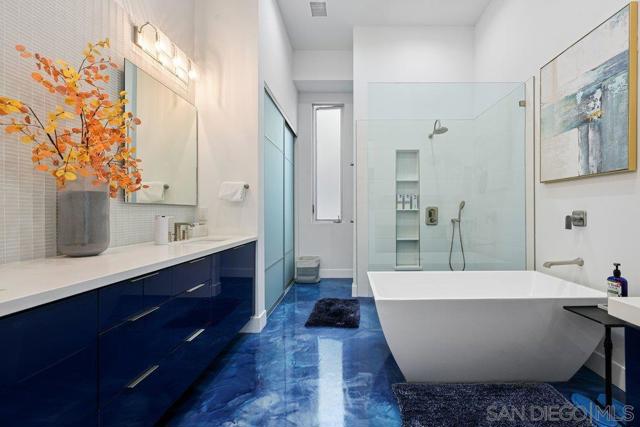 4545 Newport Ave, San Diego CA: https://media.crmls.org/mediaz/dce366aa-2cca-44c3-950c-5ad072e7a180.jpg