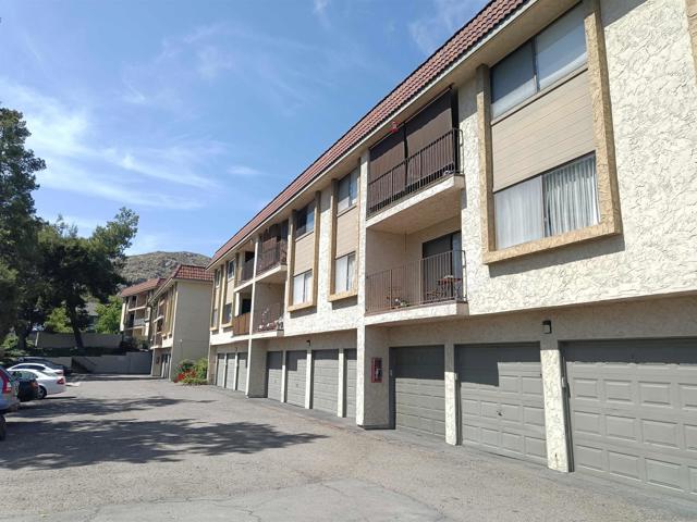7845 Golfcrest Dr, San Diego CA: https://media.crmls.org/mediaz/dce36c89-1304-4067-bf62-1f1c4825e092.jpg