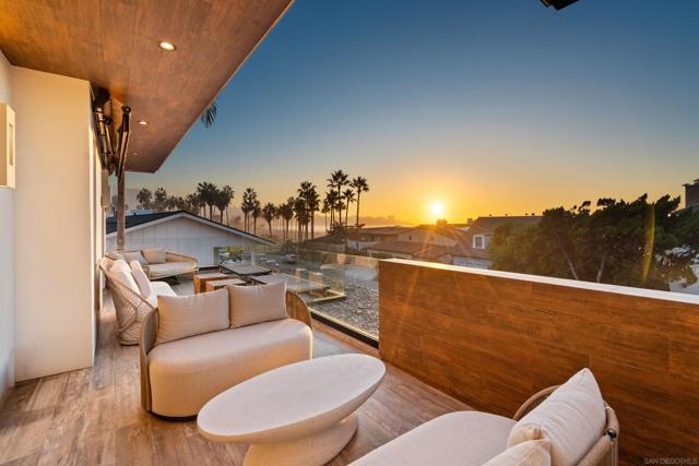 8477 El Paseo Grande, La Jolla CA: https://media.crmls.org/mediaz/dce3c7e2-23e0-495f-8ae8-0fa4633acc2f.jpg