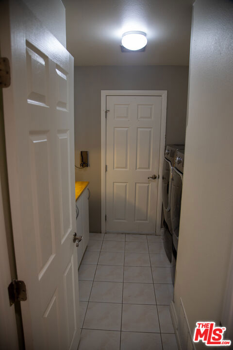 12818 Neon Way, Granada Hills CA: https://media.crmls.org/mediaz/dce53339-7724-4896-841f-a52189d82d8b.jpg