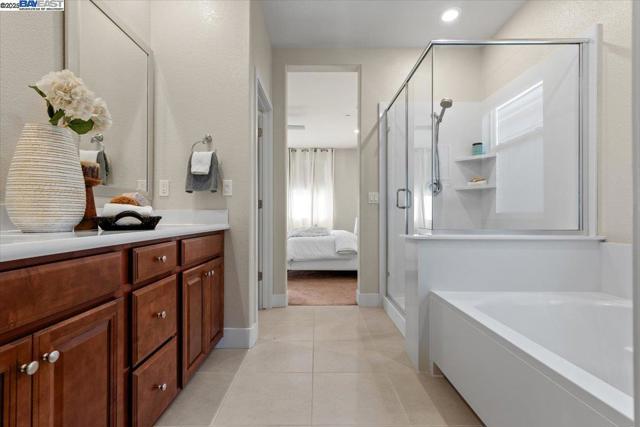Image 47 of 60 For 2880 Stringham Way